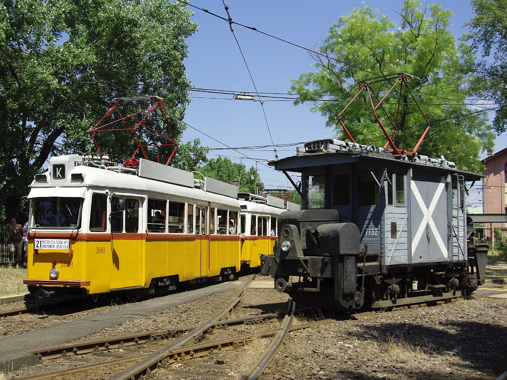 UV és Hómuki Angyalföld kocsiszínben 13 2011.07.17