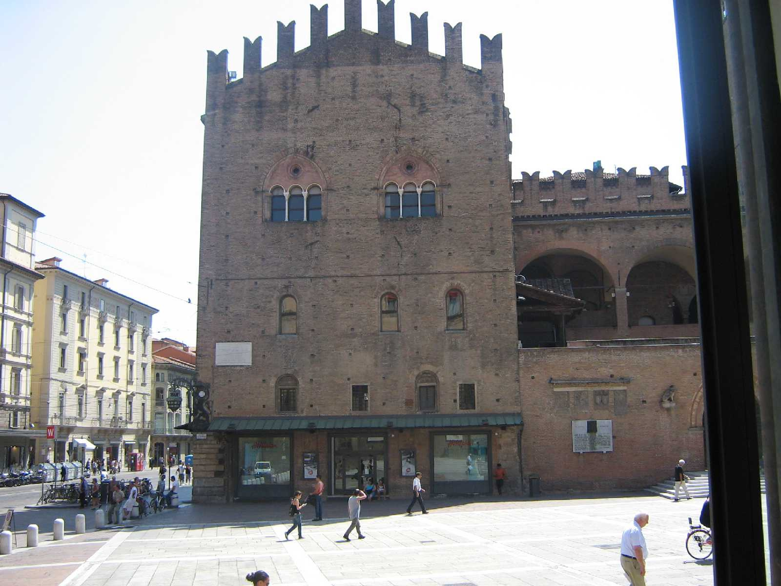 1045-Bologna