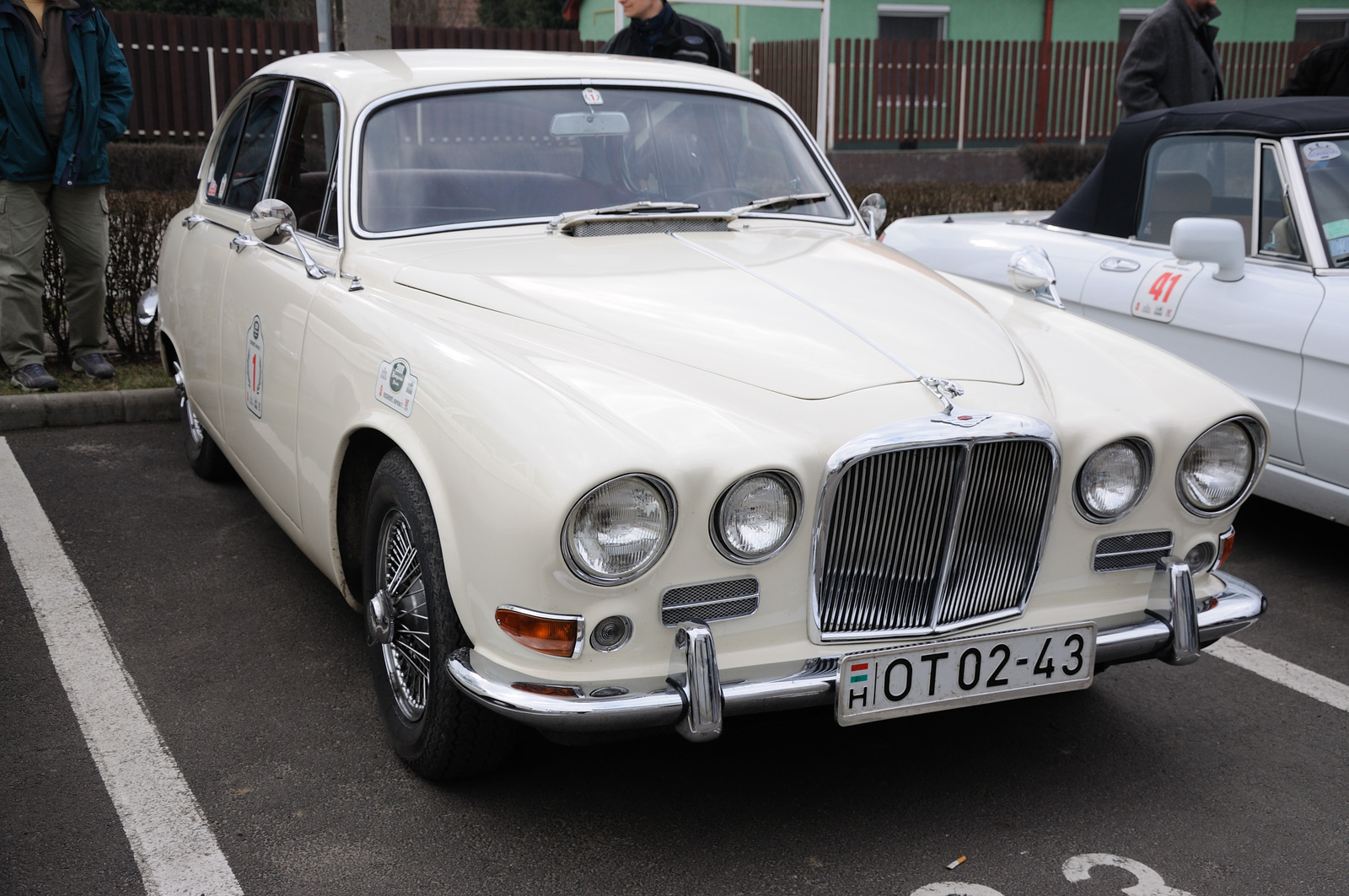 Jaguar 420