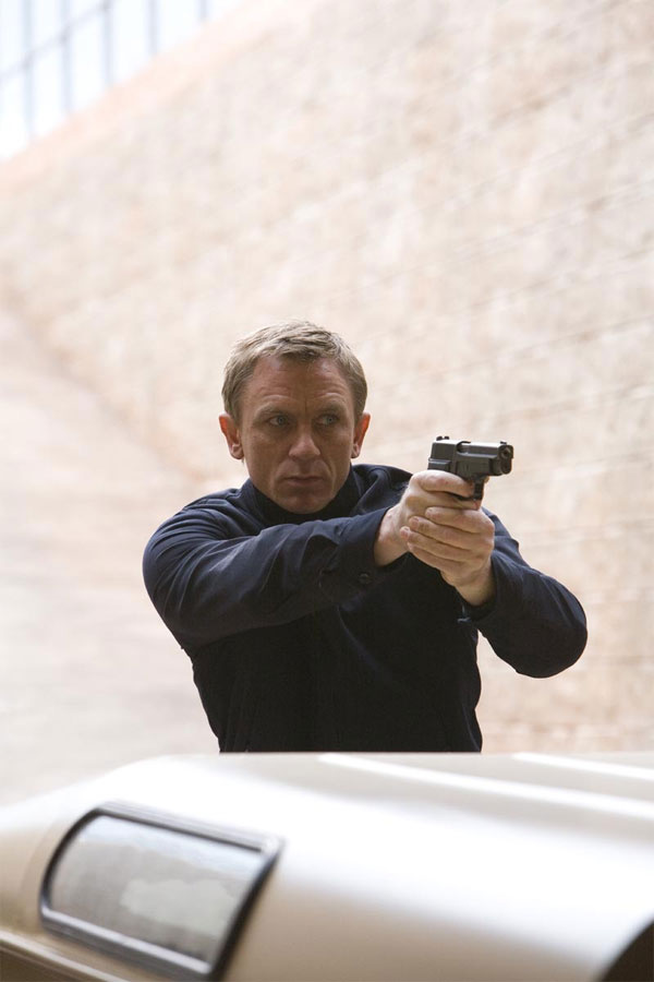 bond-22 (10)