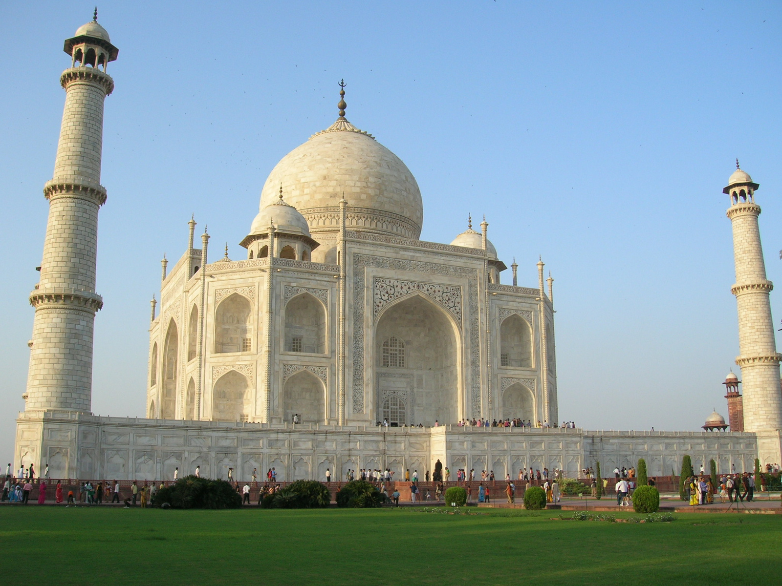 Taj closer