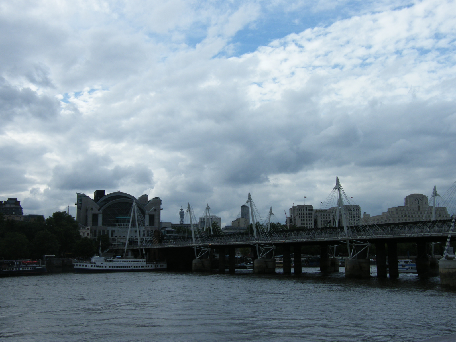 London2008. 296