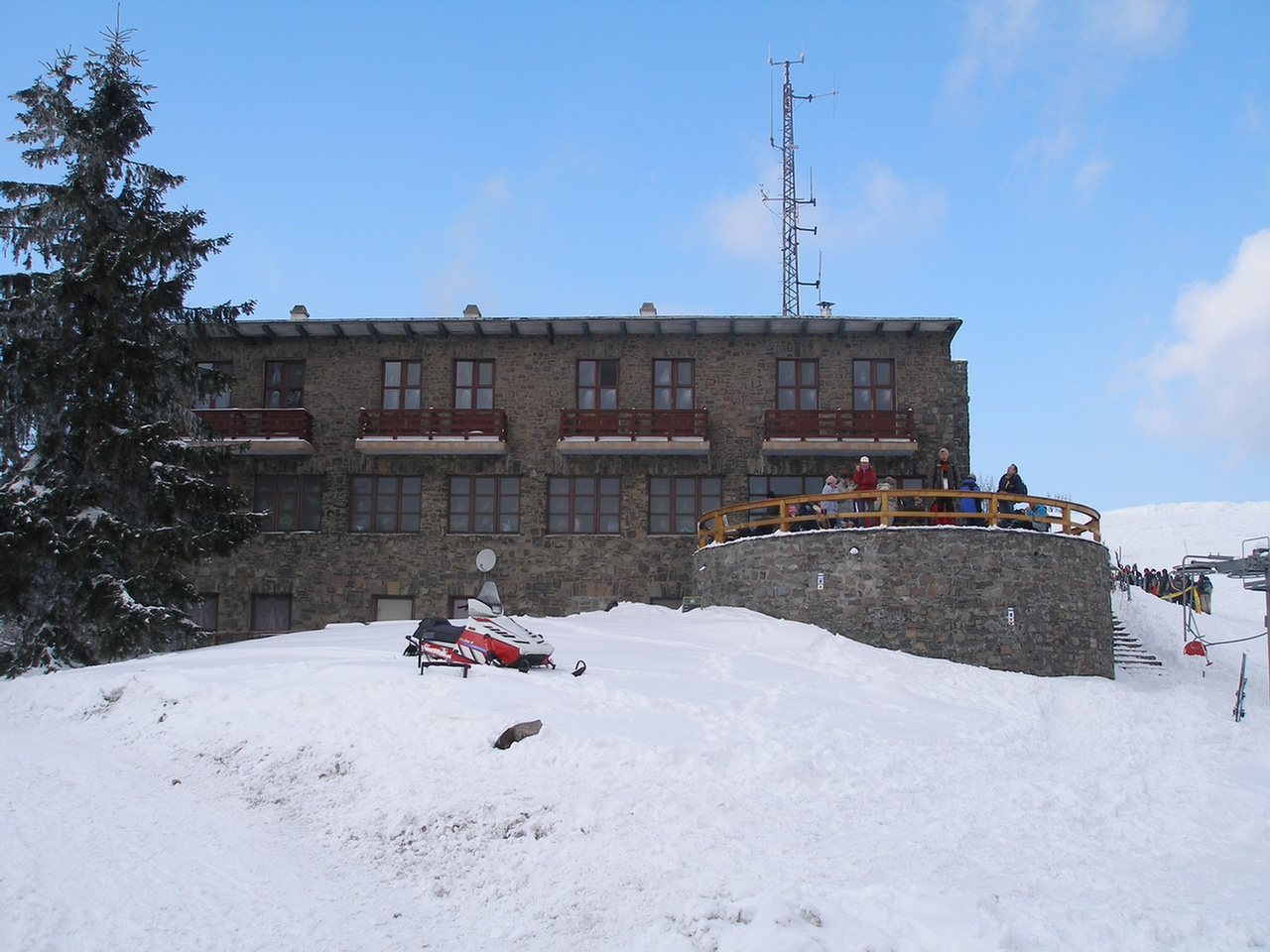 Nagy-Hideg-hegyi turistaház.
