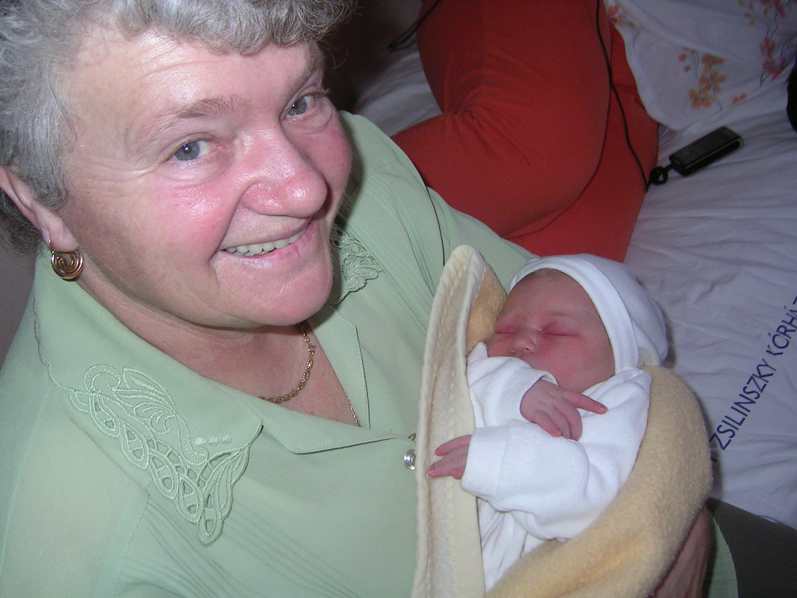 2007.12.10. Zoki mamával