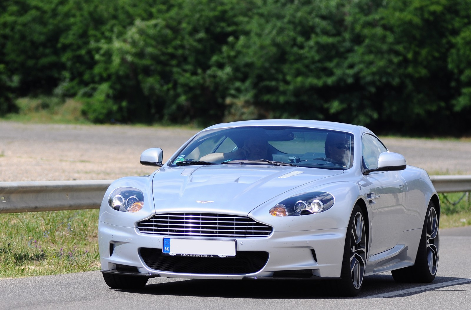 Aston Martin DBS