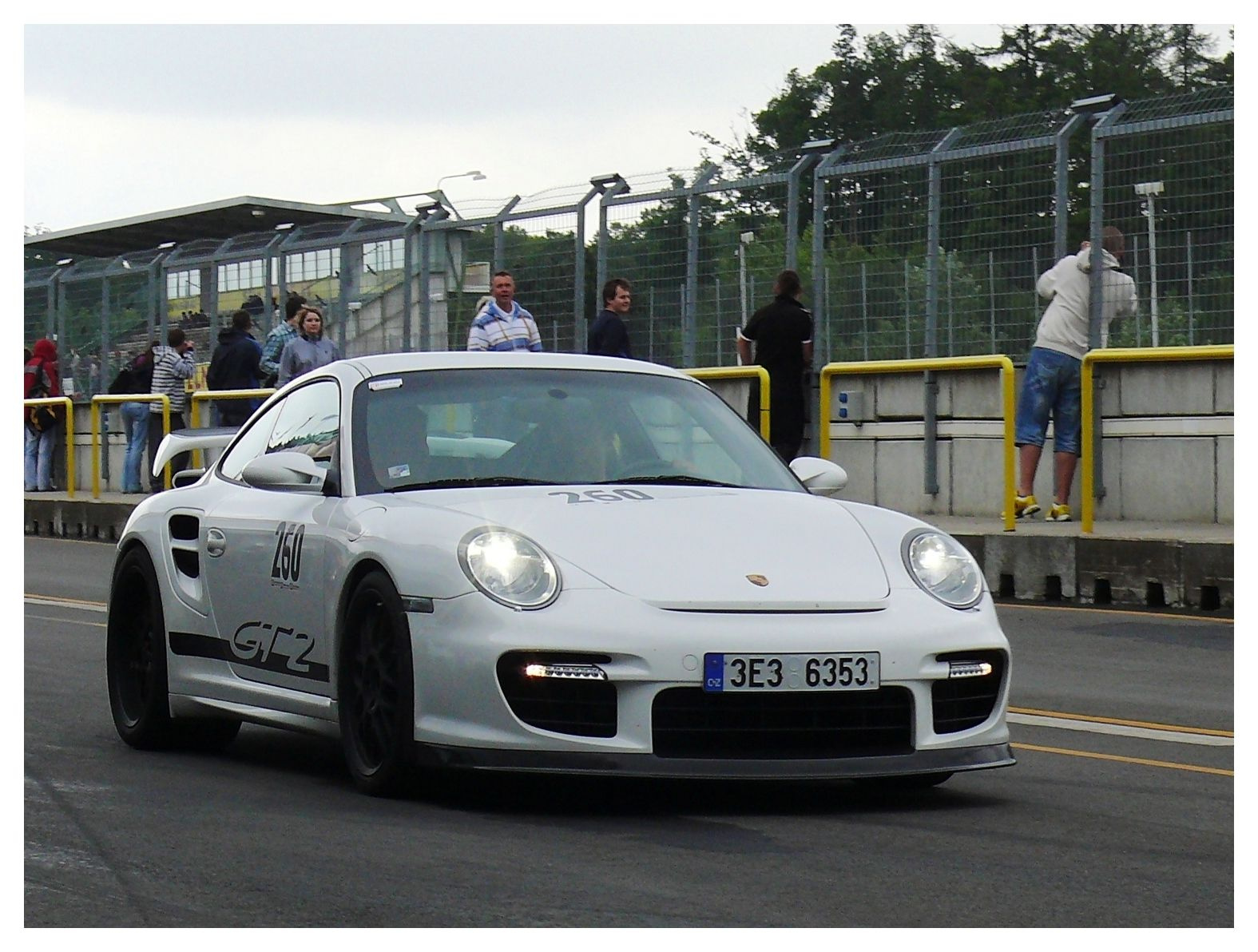 Porsche 911 GT2