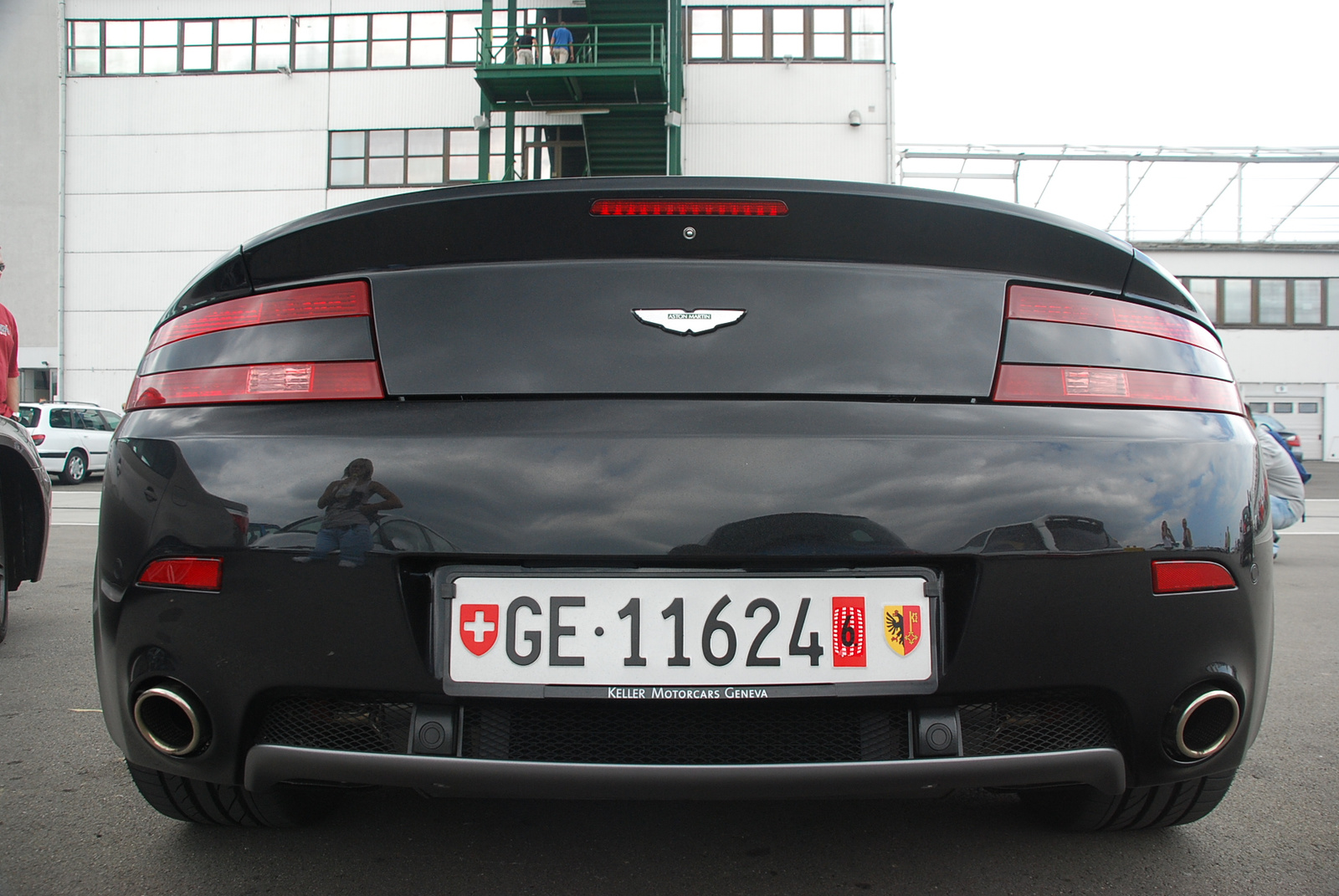 Aston Martin V8 Vantage Roadster