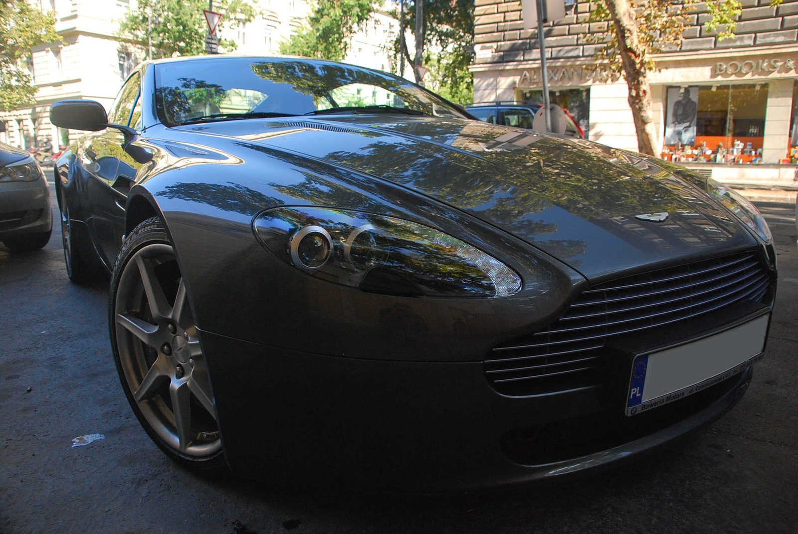 Aston Martin V8 Vantage