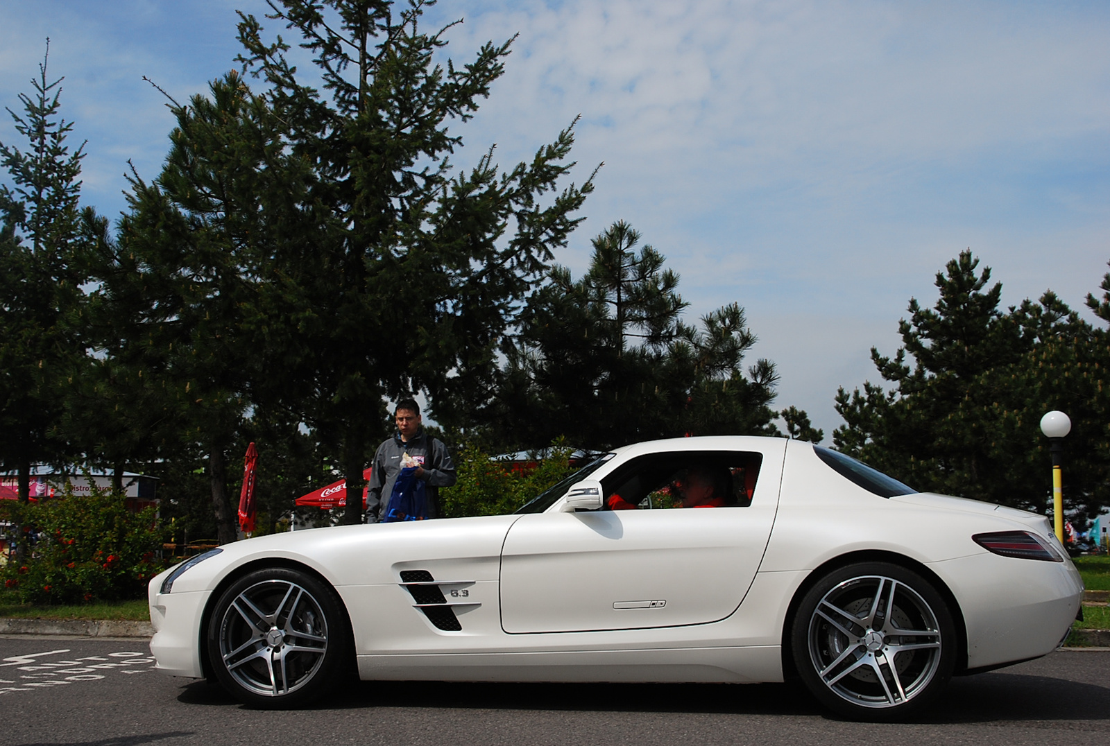 Mercedes SLS