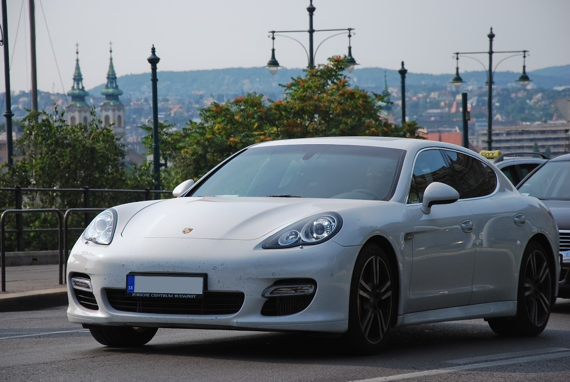 Porsche Panamera Turbo