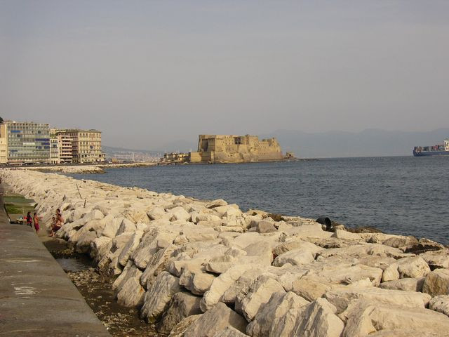 Castel dell'ovo