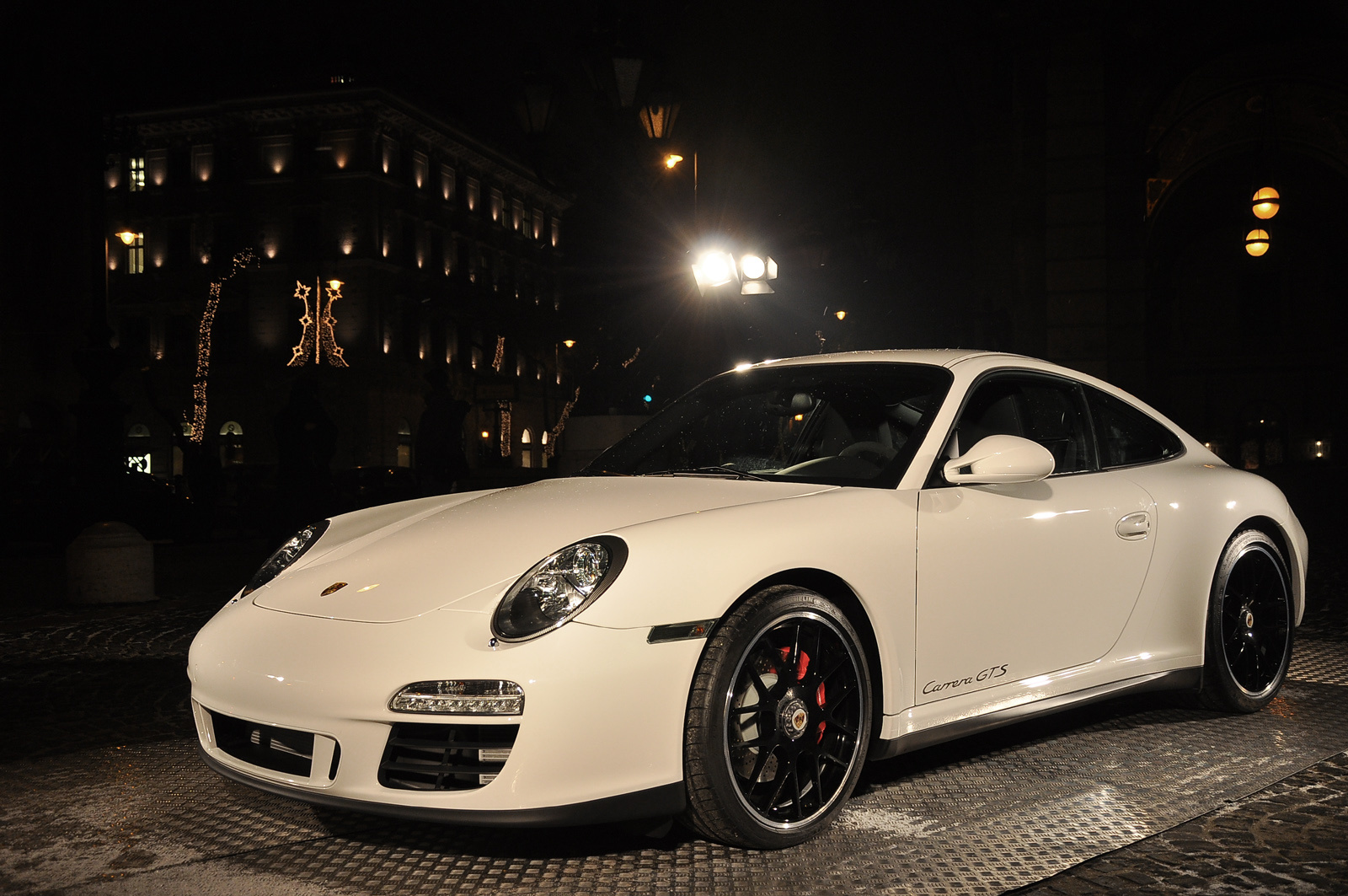 Porsche 911 Carrera GTS