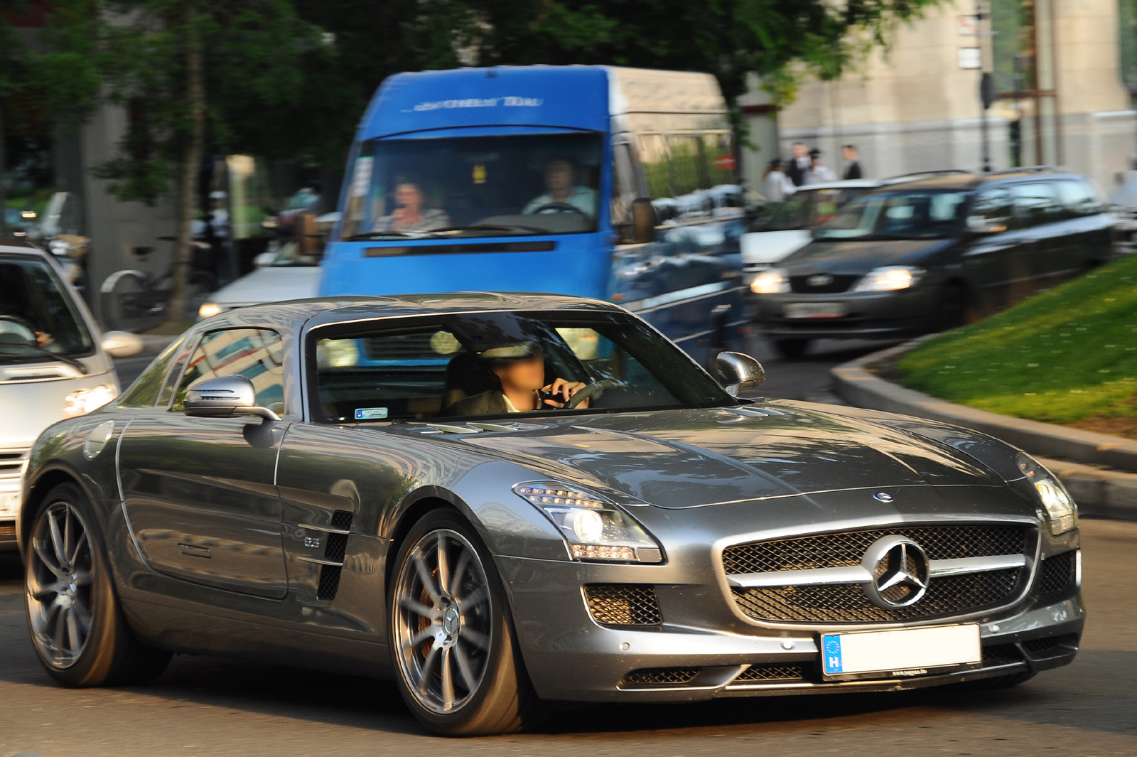 Mercedes-Benz SLS AMG