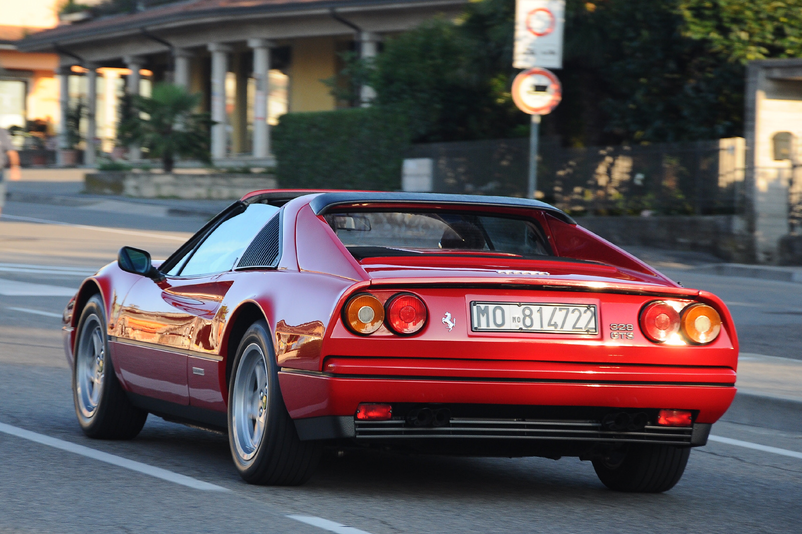 Ferrari 328 GTS