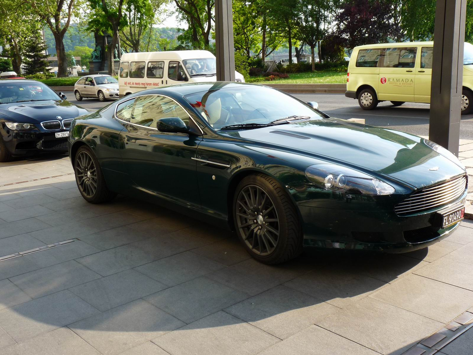 Aston Martin DB9