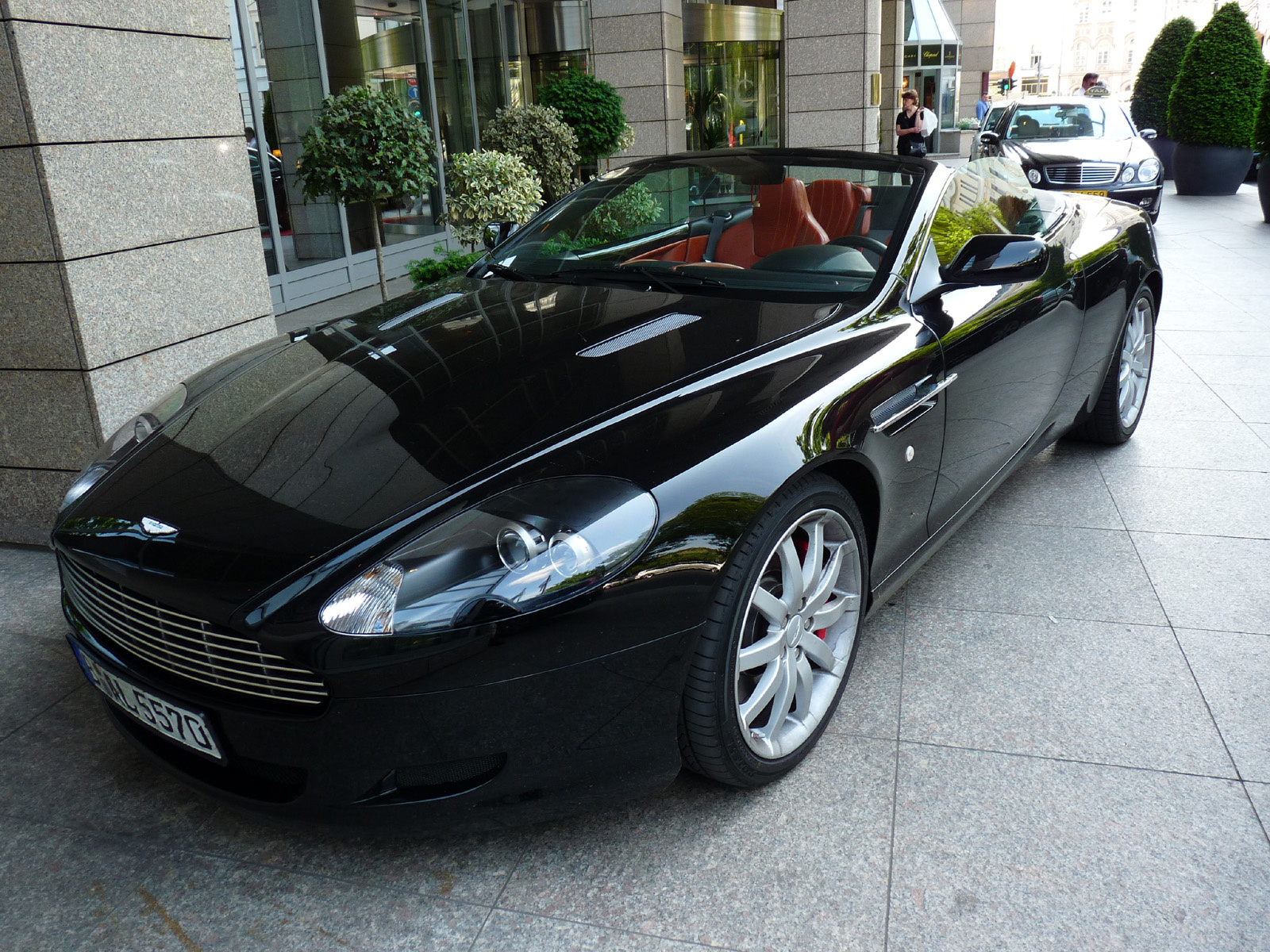 Aston Martin DB9 Volante