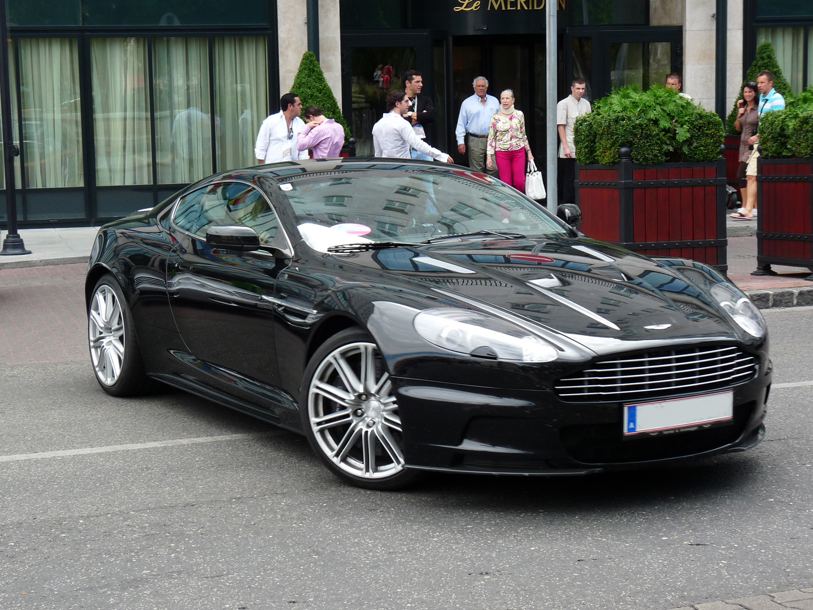 Aston Martin DBS