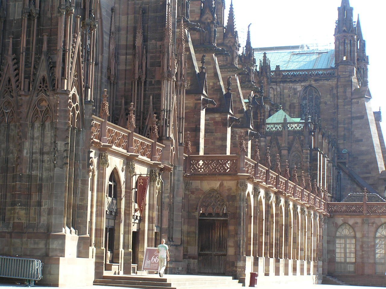 0020 Strasbourg Katedrális oldala