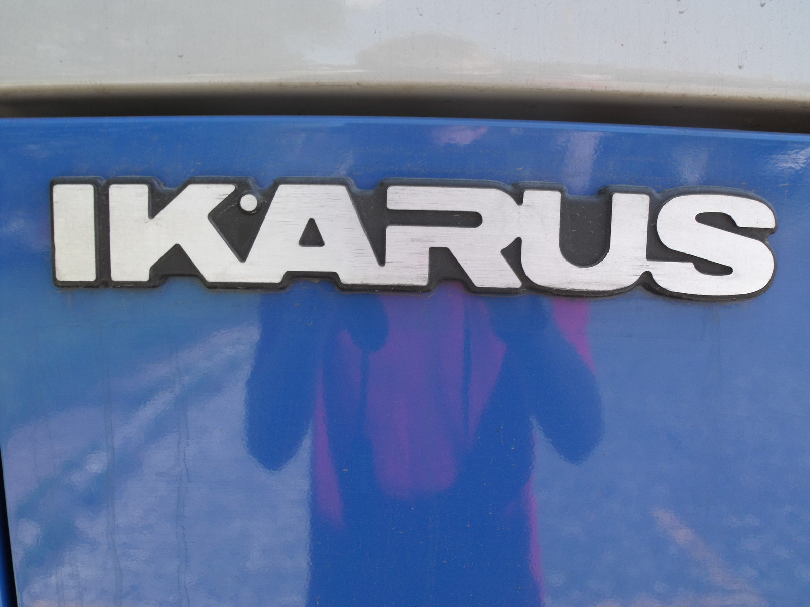 IKARUS