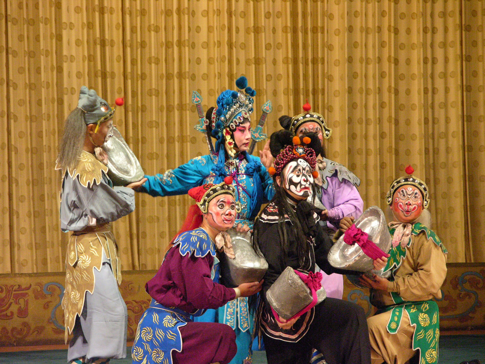 Pekingi opera. Ezüstlopás.