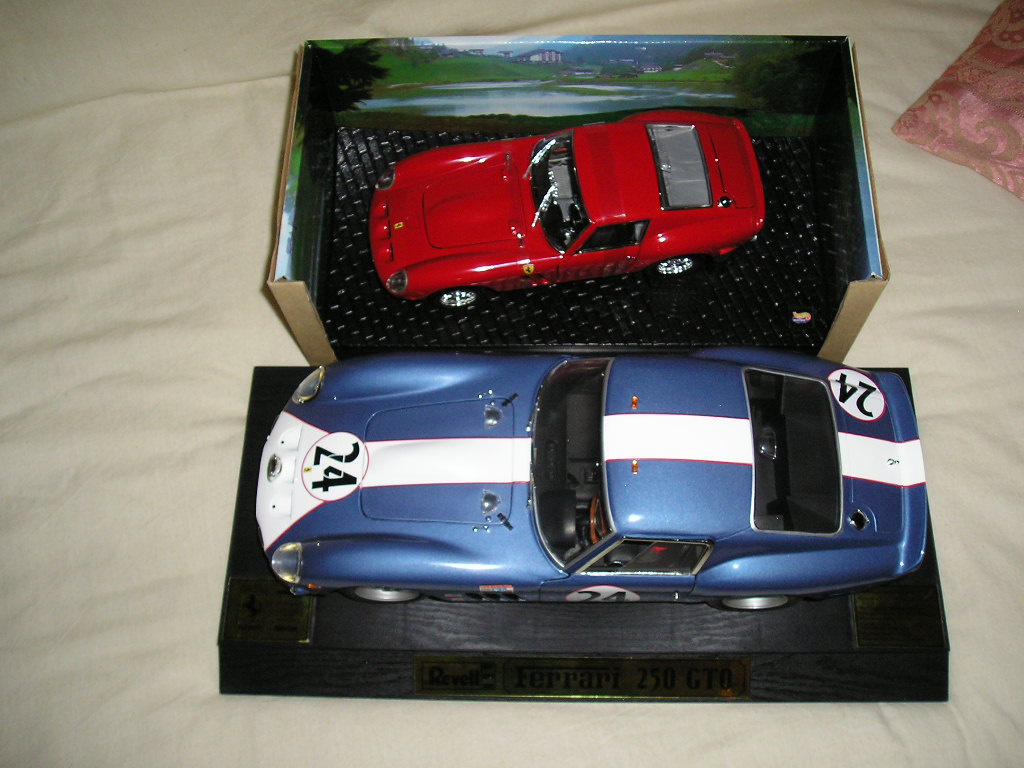 012 Revell & HW Ferrari 250 GTO