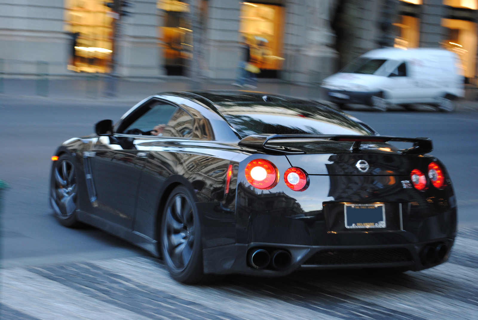 Nissan GT-R