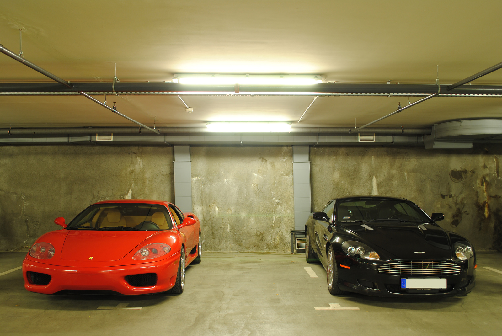 Ferrari 360 Modena & Aston Martin DB9