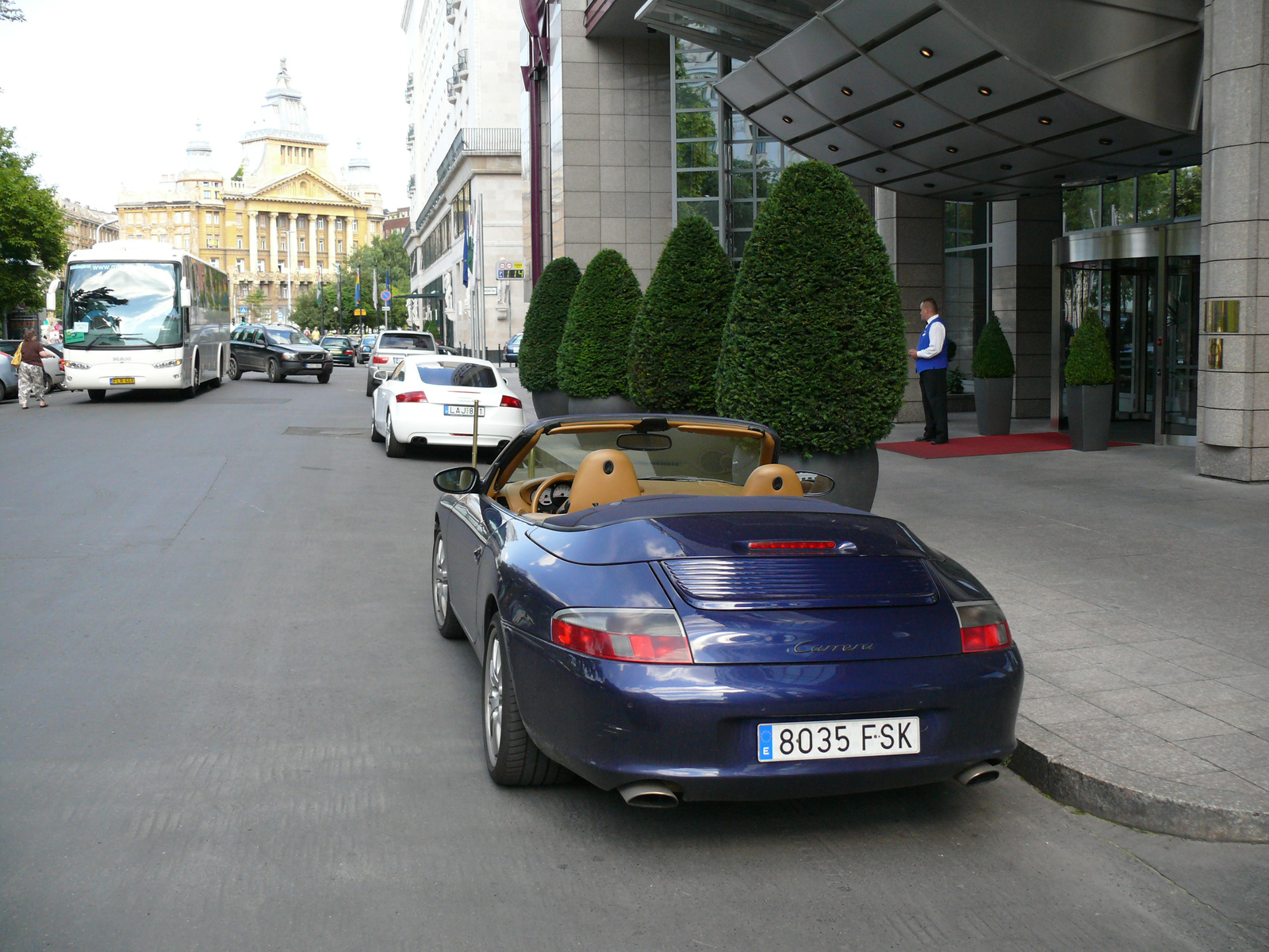 Porsche Carrera Cabrio, Audi TT Coupe sport