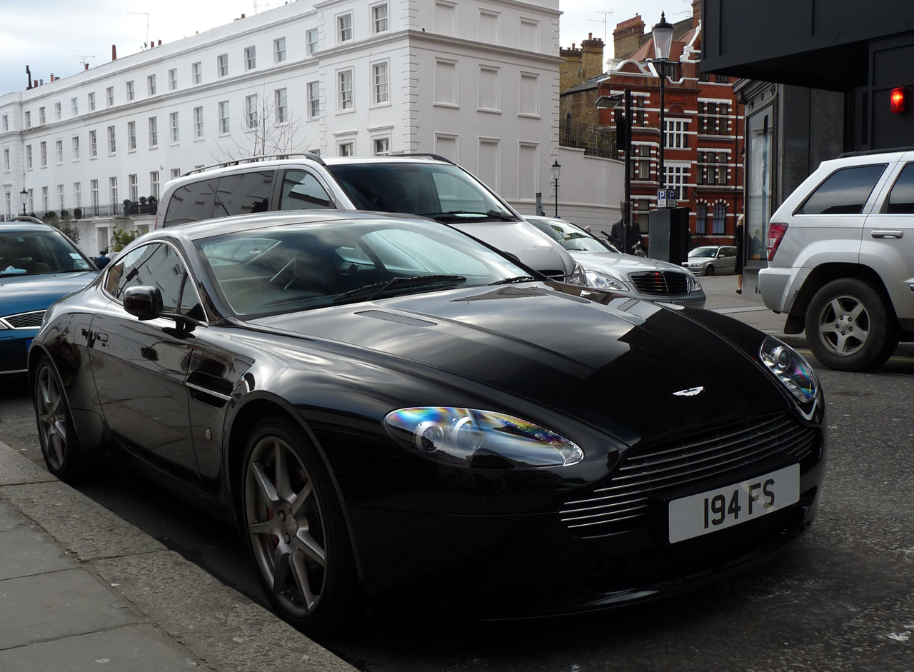 Aston Martin V8 Vantage