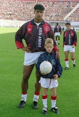 rijkaard.sneijder.bolbolfutbol