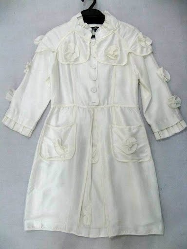 90806B-31 CHANEL WHITE DOUPION SILK DRESS SIZE 2 4 6 PRICE USD 5