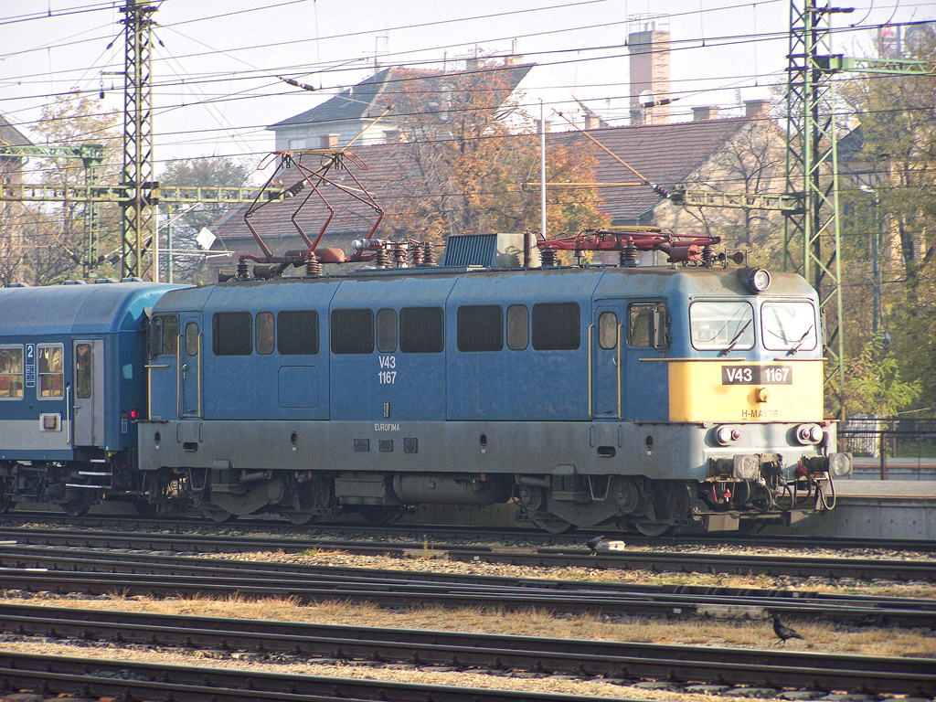 V43 - 1167 Kelenföld (2010.11.04)01.