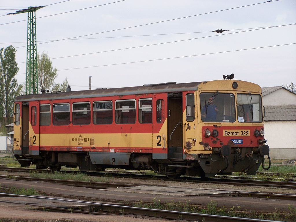 Bzmot - 322 Sárbogárd (2011.04.23)02