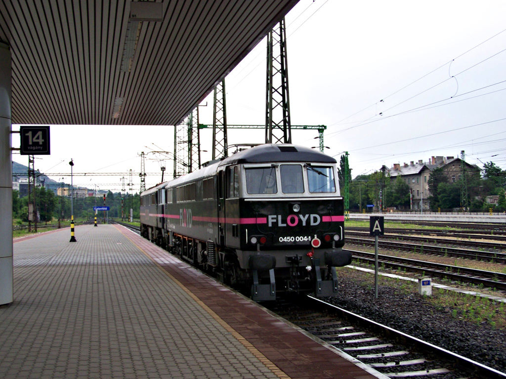 450 004 - 1 + 450 002 - 5 Kelenföld (2011.06.14).