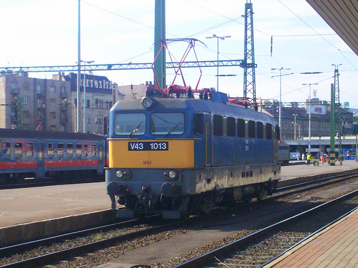 V43 - 1013 BP Déli.(2007.07.28).