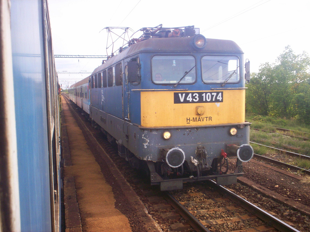 V43 - 1074 Rétszilas (2008.08.26).