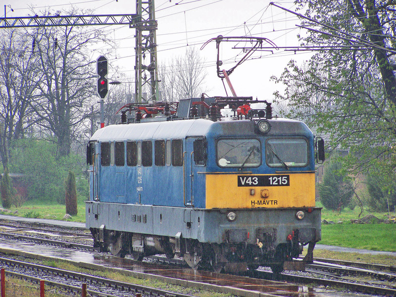 V43 - 1215 Dombóvár (2010.04.12)03.