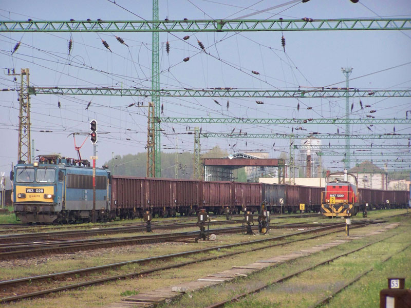 V63 - 028 Dombóvár (2010.04.21).