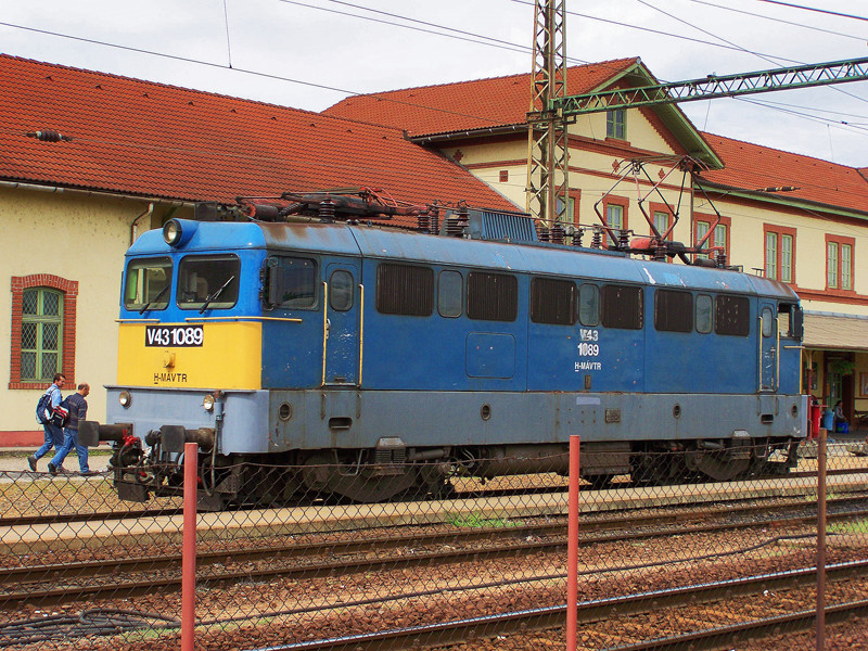 V43 - 1089 Dombóvár (2010.09.01)03