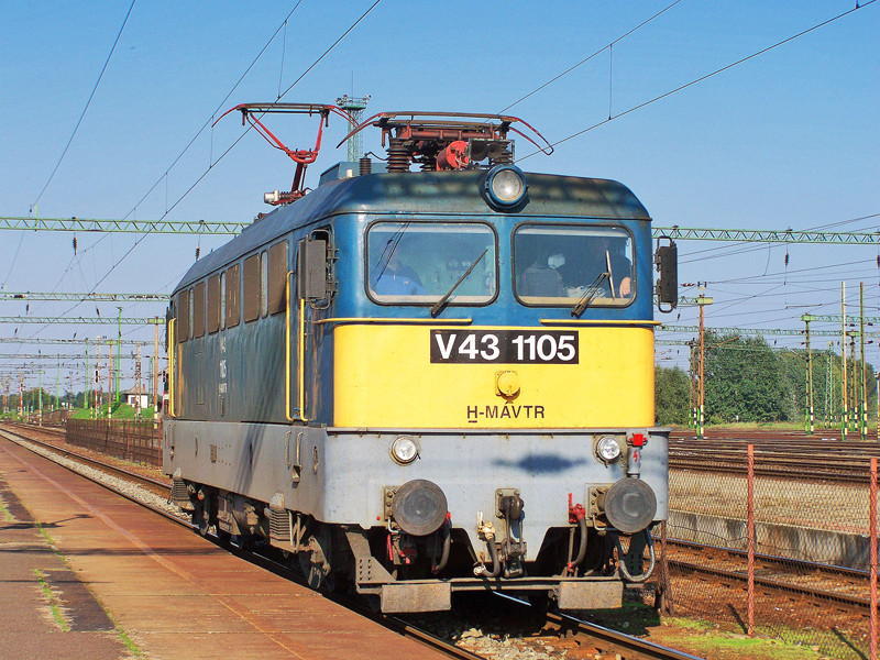 V43 - 1105 Dombóvár (2010.09.23)01