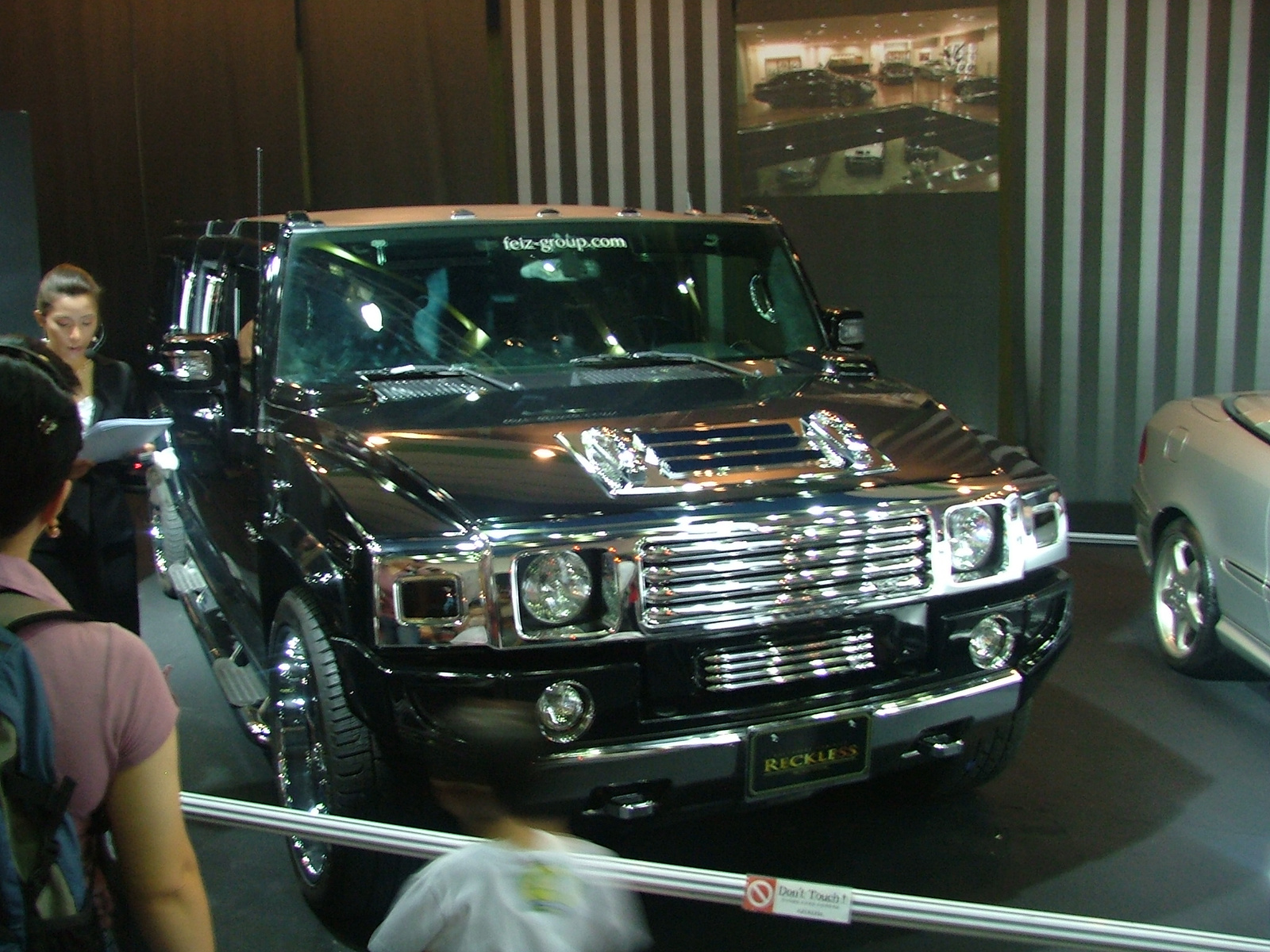 HUMMER H2