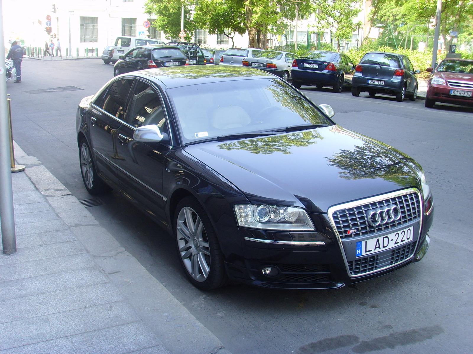 AUDI S8