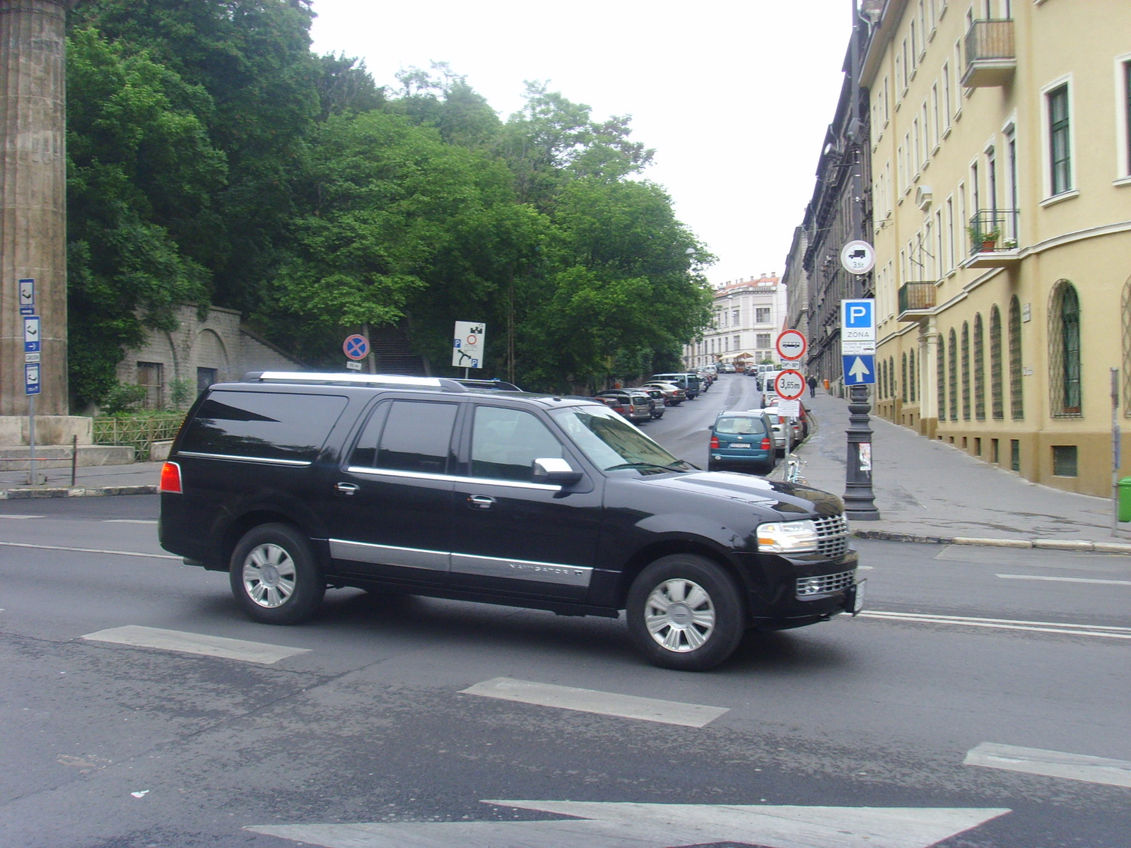 LINCOLN NAVIGATOR