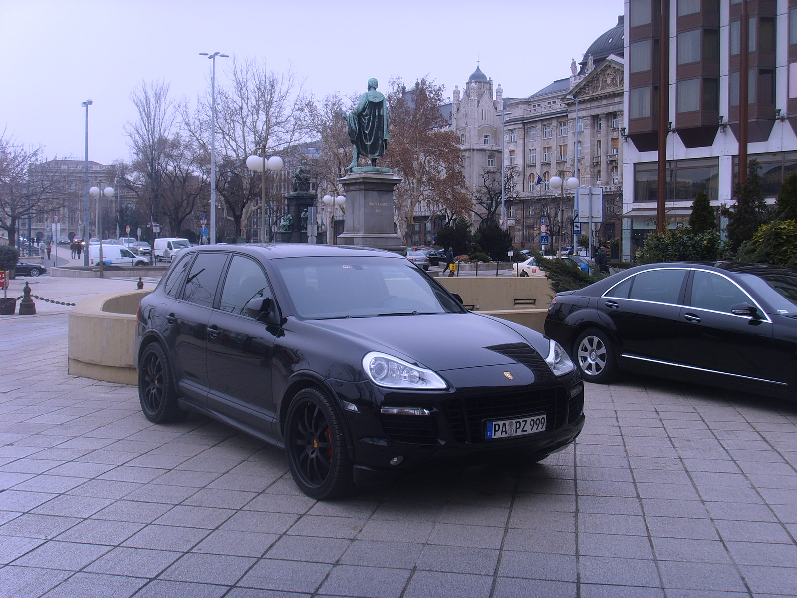 PORSCHE CAYENNE GTS