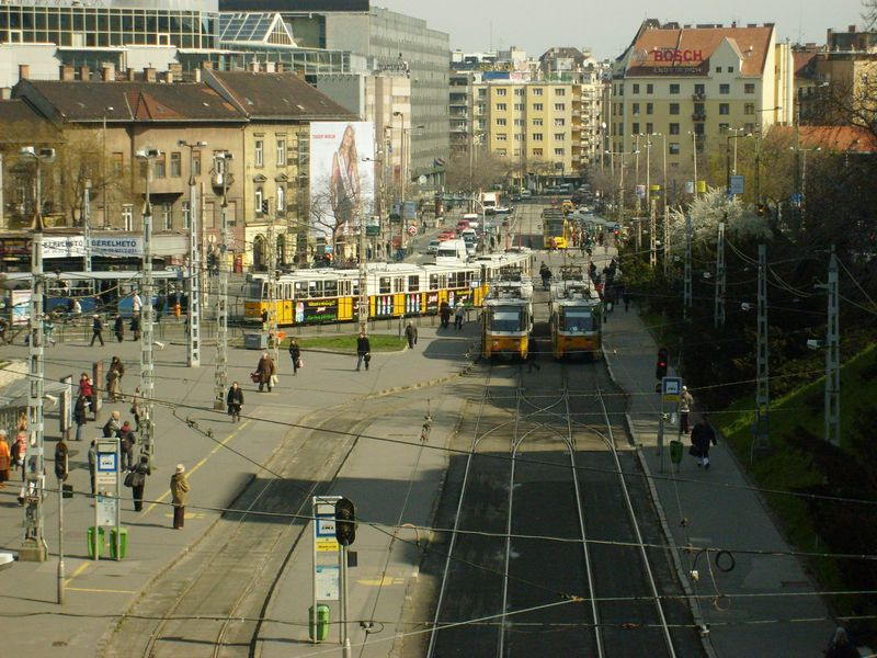 Moszkva tér: ICS a körúton