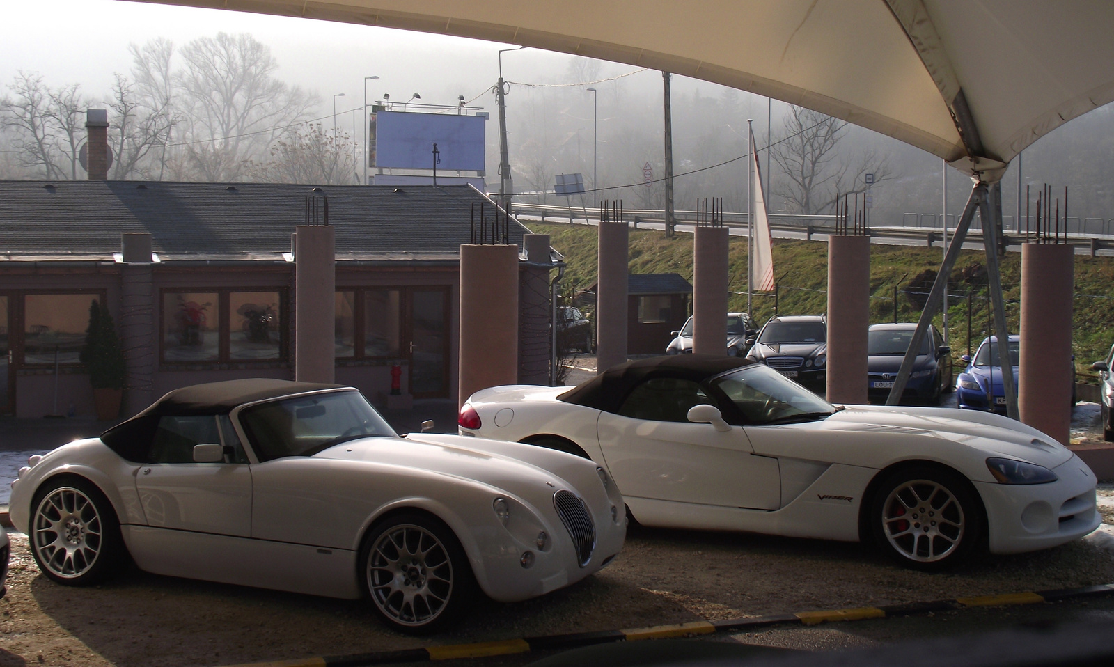 Wiesmann MF3 Roadster - Dodge Viper Roadster