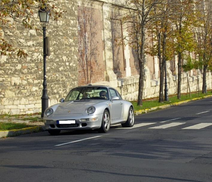 Porsche 911 Carrera (993)