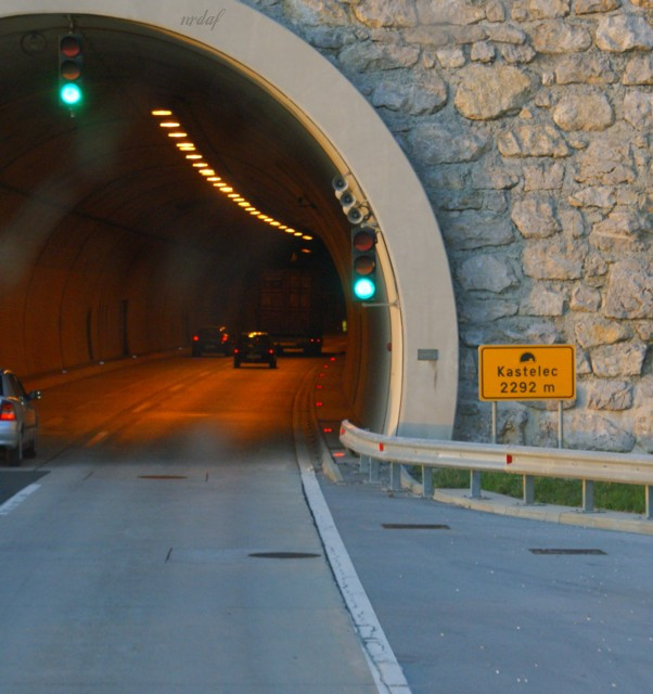 tunnel Kastelec 2292 m