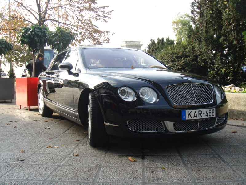 Bentley Continental FlyingSpur