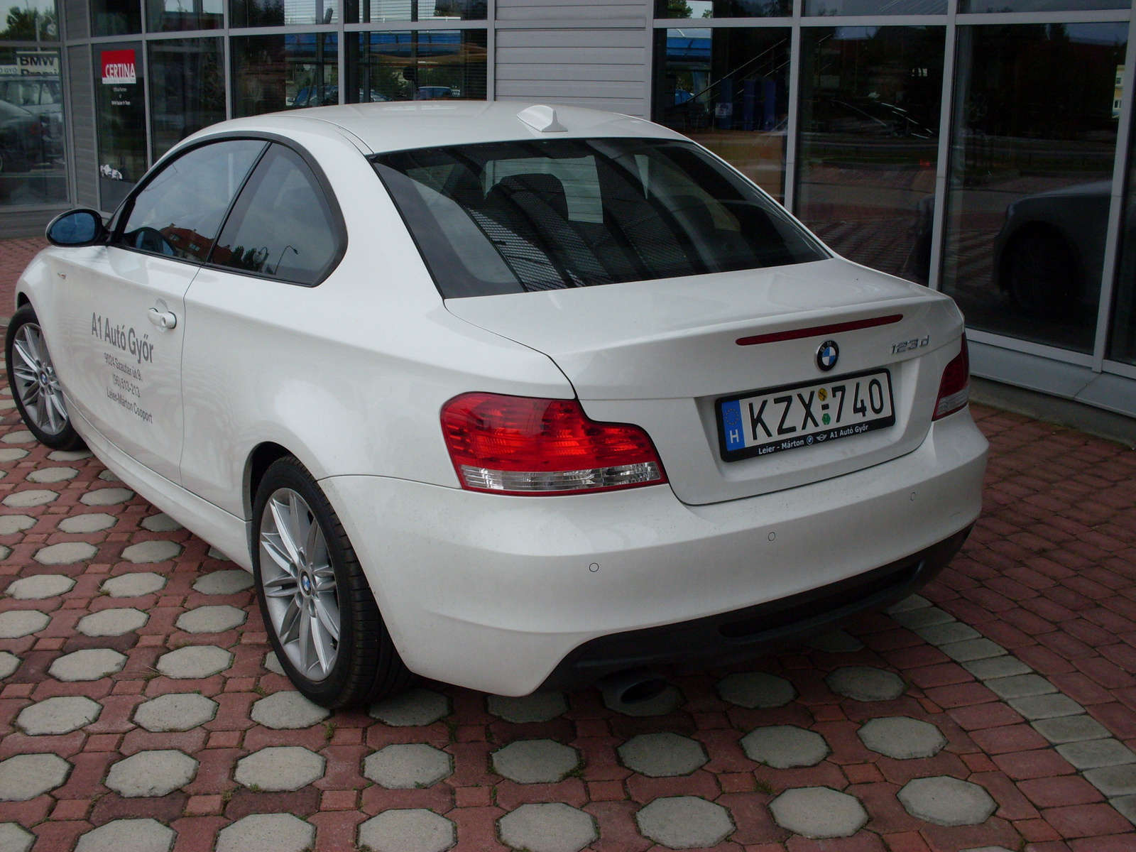 BMW 123d (E-82) M-OPTIK